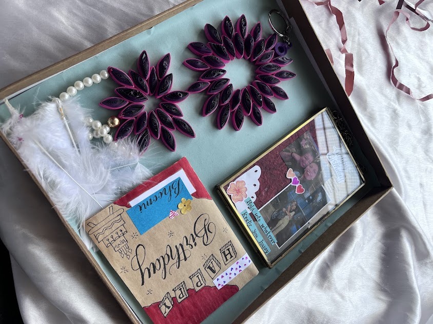 Hamper - Image 1